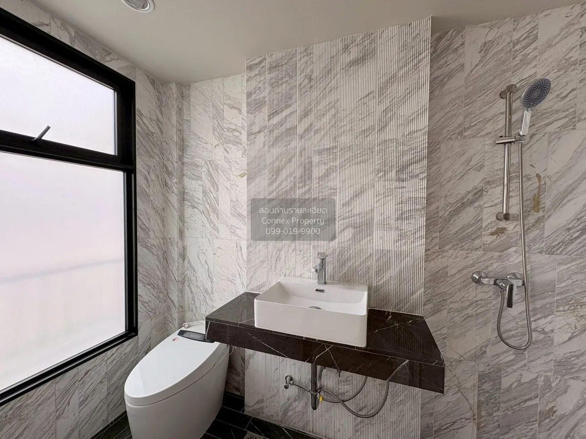 For Sale Townhouse/Townhome  , Baan Klang Muang Ladprao - Yothin 