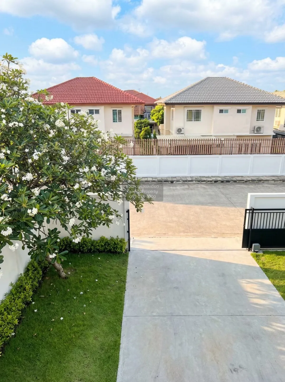 For Sale House , Imperial Park Wongwaen-Prachauthit , Thung Khu ,