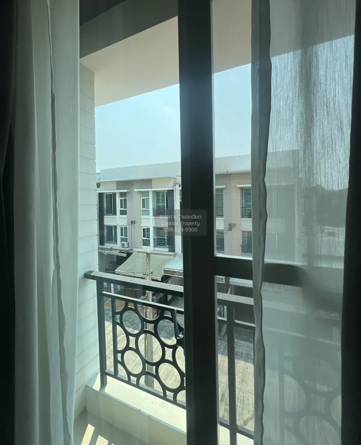 ขายทาวน์เฮ้าส์/ทาวน์โฮม  บ้านกลางมือง พระราม9 ห้องมุม หน้ากว้าง A