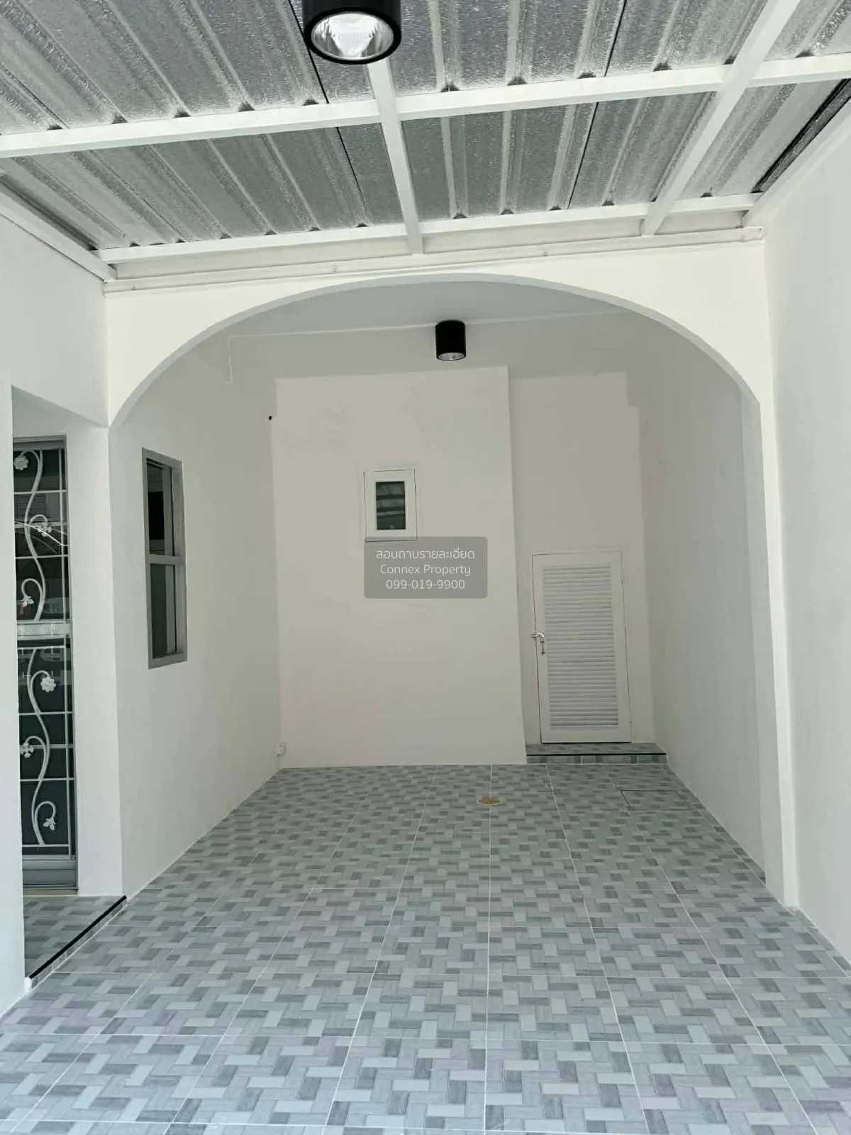 For Sale Townhouse/Townhome  , Mandira Bangplee - Tamru , wide fr 3