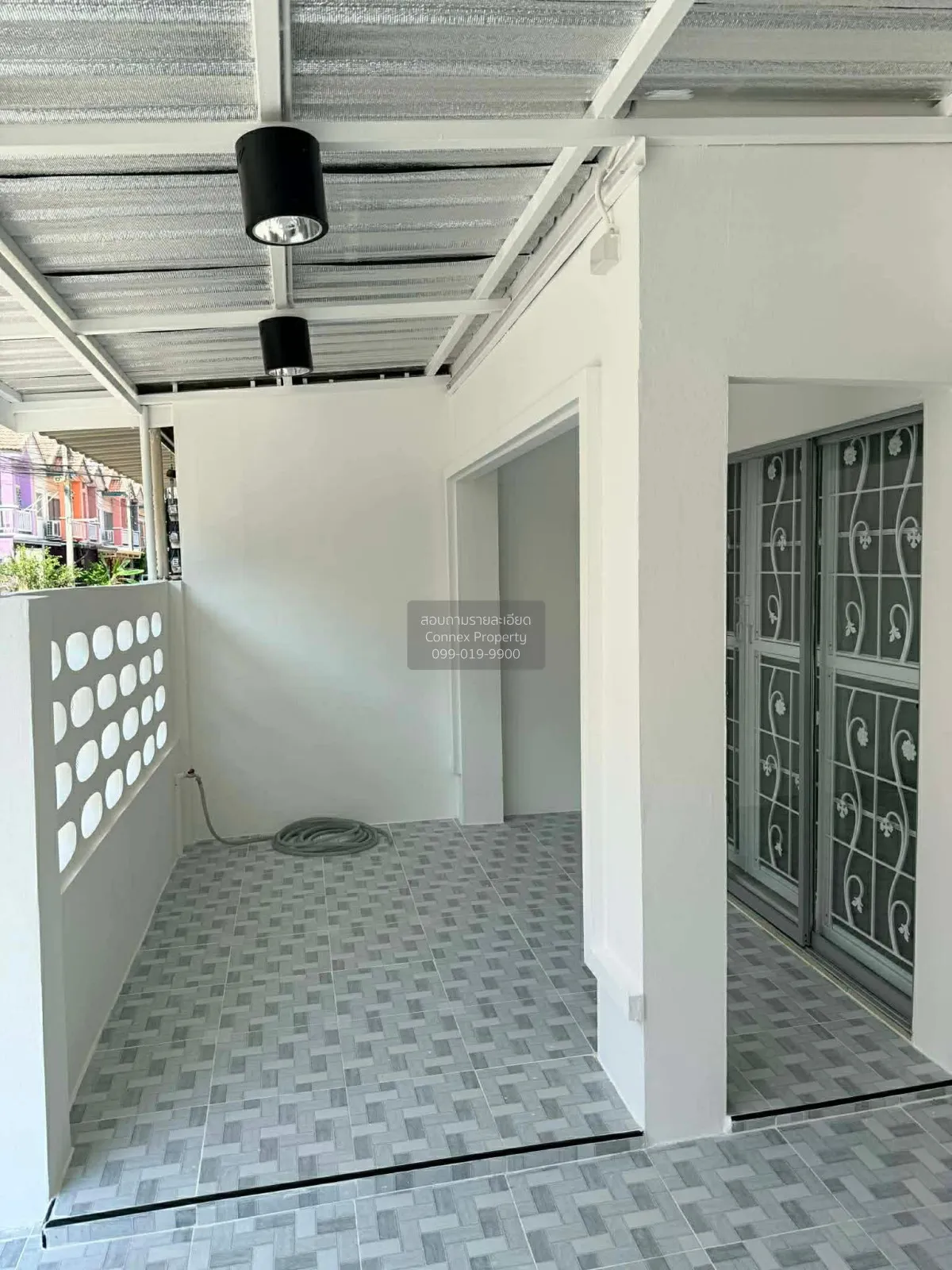For Sale Townhouse/Townhome  , Mandira Bangplee - Tamru , wide fr 4