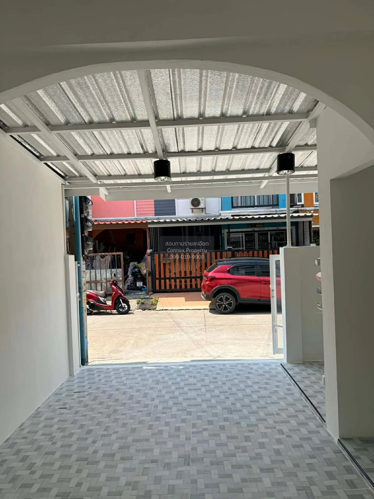 For Sale Townhouse/Townhome  , Mandira Bangplee - Tamru , wide fr