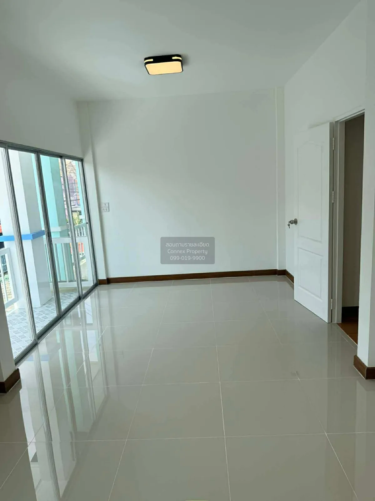 For Sale Townhouse/Townhome  , Mandira Bangplee - Tamru , wide fr
