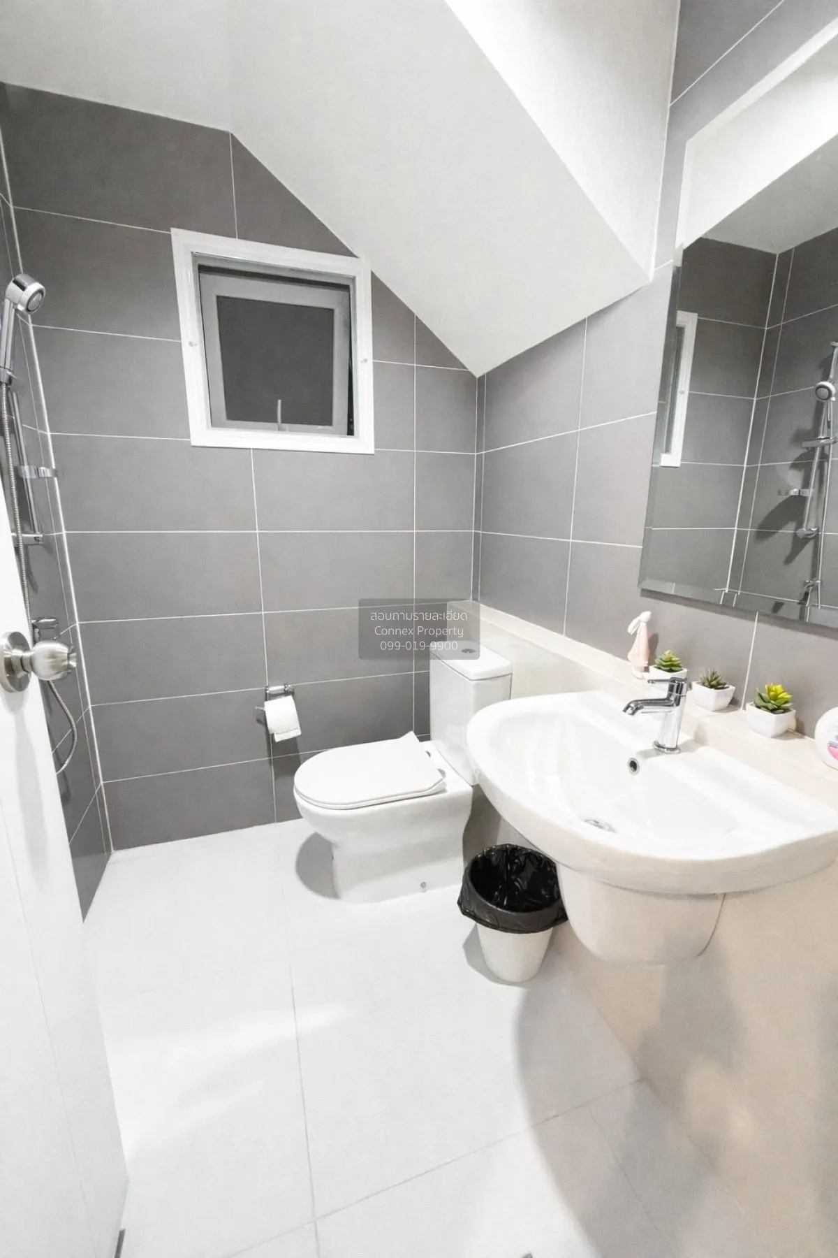 เช่าทาวน์เฮ้าส์/ทาวน์โฮม  สตอรี่ส์ บางนา-สุวรรณภูมิ ราชาเทวะ บางพ