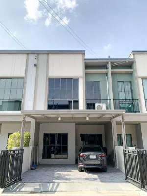 ขายทาวน์เฮ้าส์/ทาวน์โฮม  เวิร์ฟ รามคำแหง - วงแหวน สะพานสูง เขต สะพานสูง กรุงเทพ CX-153003