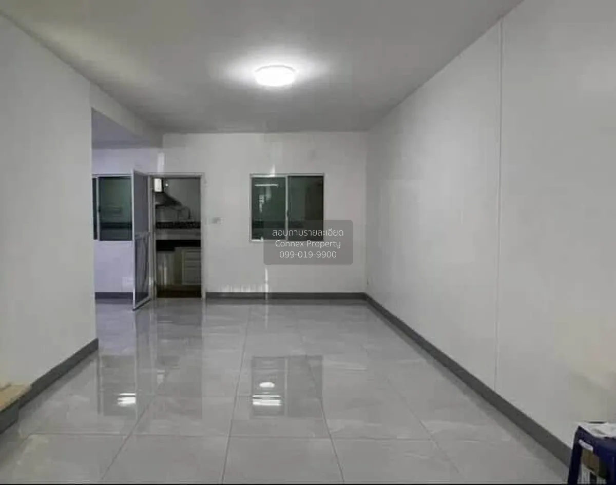 Two-story townhouse for sale, Pruksa Ville 38 King Kaew-Nam Daeng 3