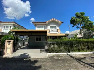 For Rent Townhouse/Townhome  , Neighborhome Watcharaphon , Sam Wa Tawan Tok , Khlong Sam Wa , Bangkok , CX-153009
