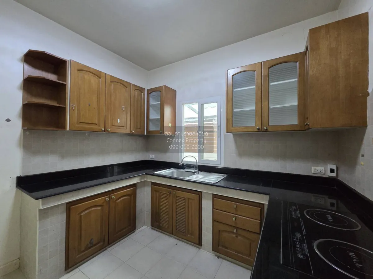 For Sale House , Pruksa Village 8 Watcharaphol , O Ngoen , Sai Ma