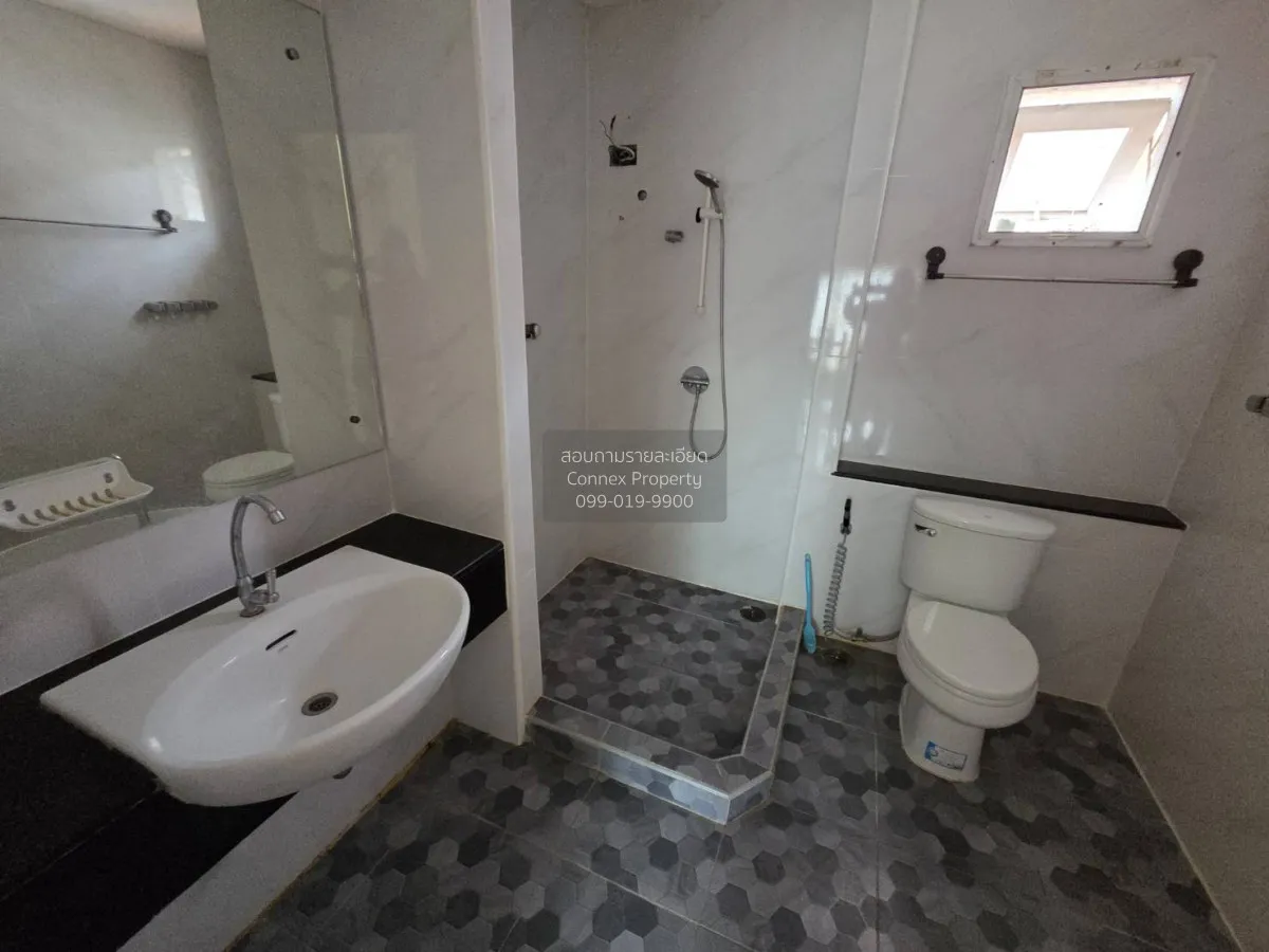 For Sale House , Pruksa Village 8 Watcharaphol , O Ngoen , Sai Ma