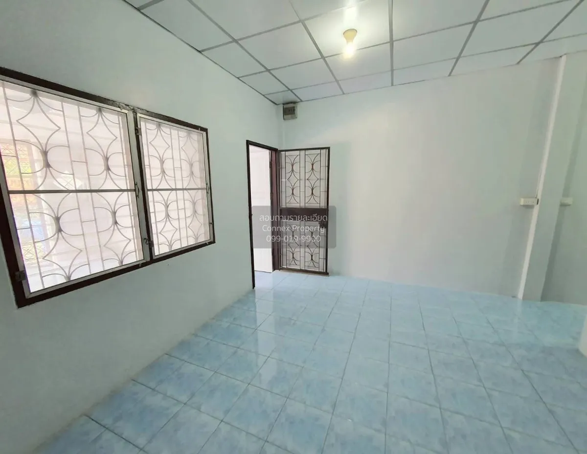 Single-story townhouse for sale, Baan Phetchrangam, Phraeksa 1, S 4