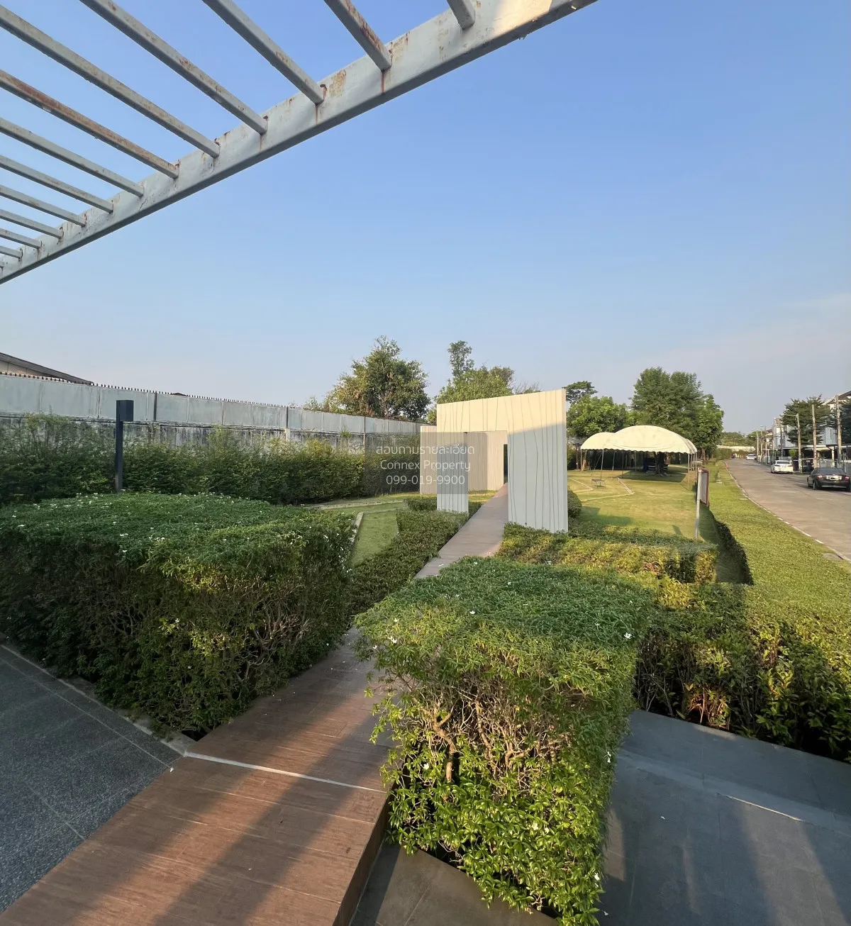 For Sale Townhouse/Townhome  , Baan Mai Rama9 - Srinakarin , nice