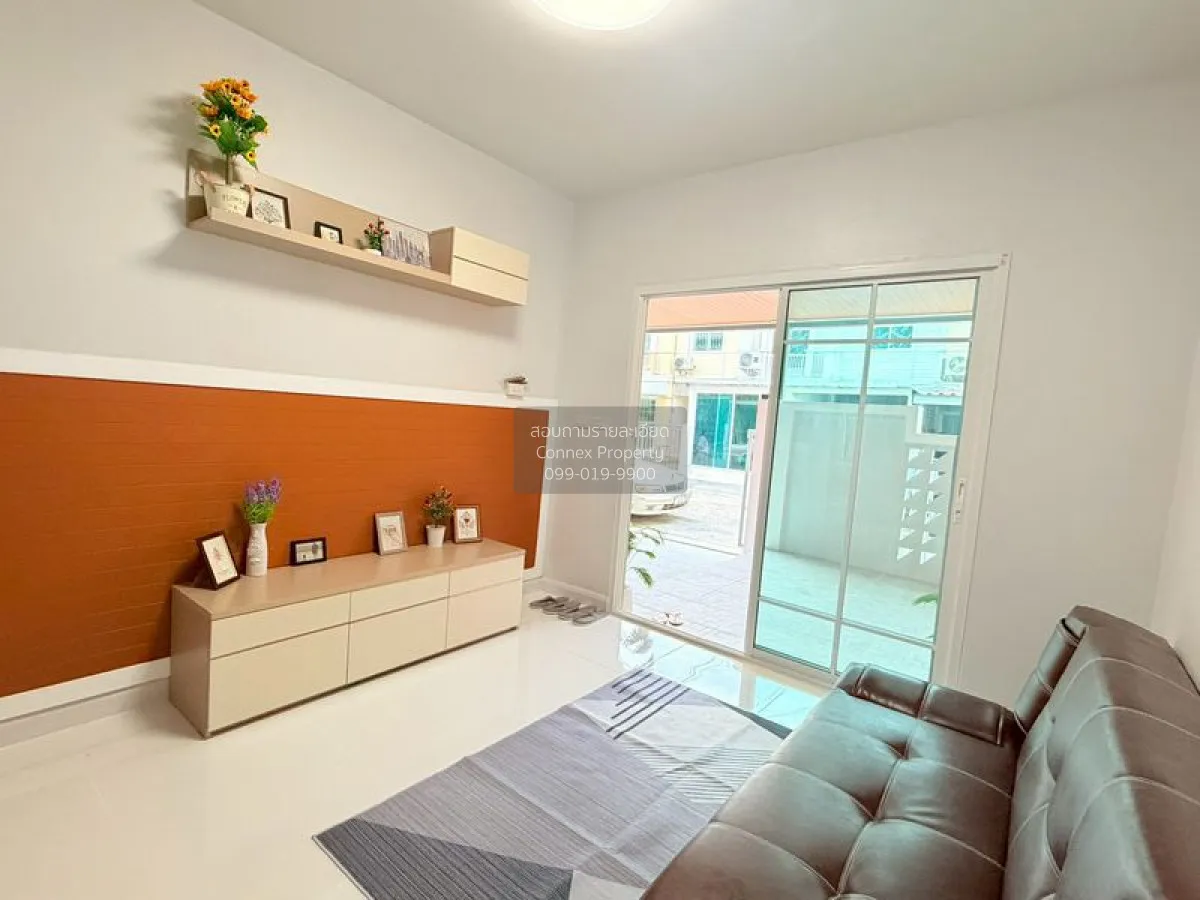 For Sale Townhouse/Townhome  , Pruksa Ville 28 Wongwaen - Rattana