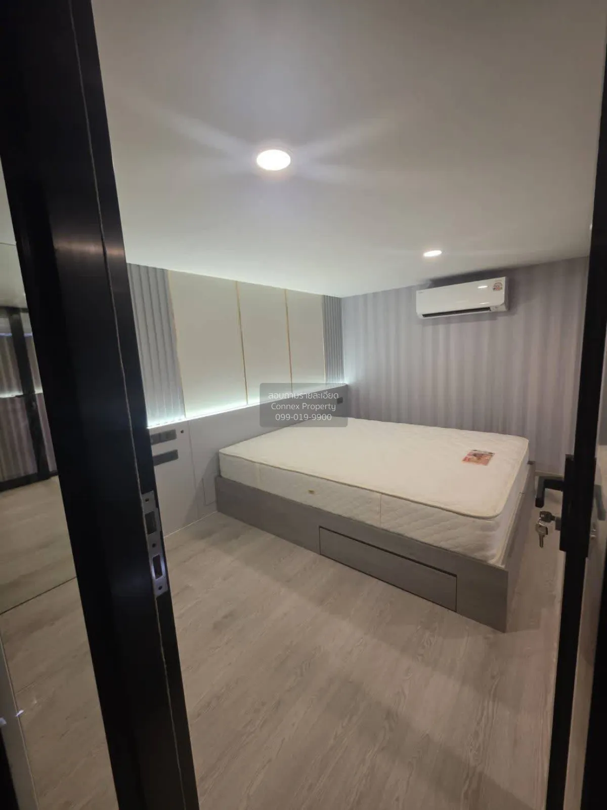 ขายคอนโด  ออริจิ้น ปลั๊ก แอนด์ เพลย์ สิรินธร สเตชั่น ดูเพล็กซ์ วิ