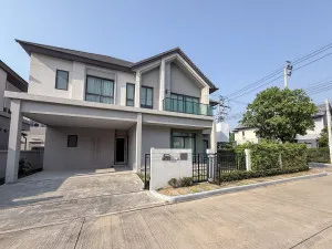 บ้านใหม่เจ้าของไม่เคยอยู่ หลังหัวมุม บางกอก บูเลอวาร์ด พระราม 5 บางกรวย นนทบุรี CX-153199