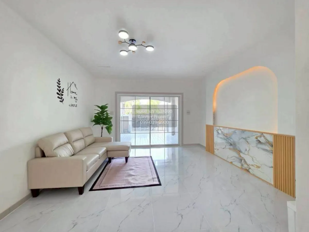 For Sale Townhouse/Townhome  , Monwadee Exclusive , wide frontage 3