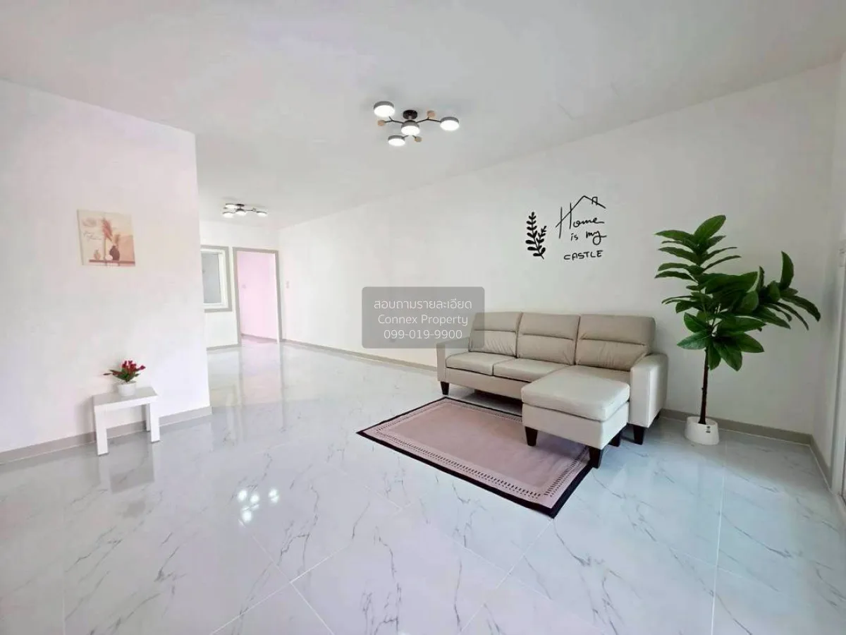 For Sale Townhouse/Townhome  , Monwadee Exclusive , wide frontage