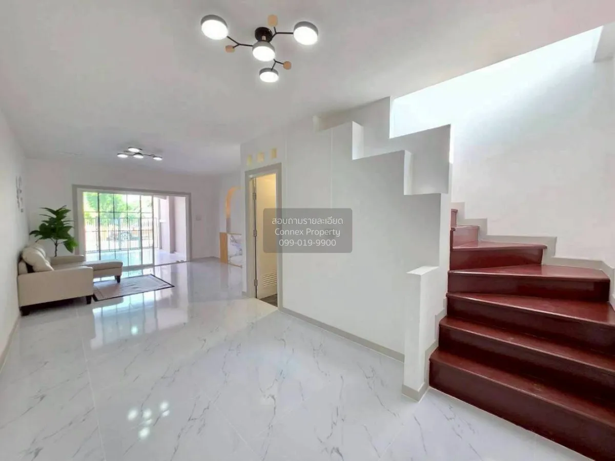 For Sale Townhouse/Townhome  , Monwadee Exclusive , wide frontage