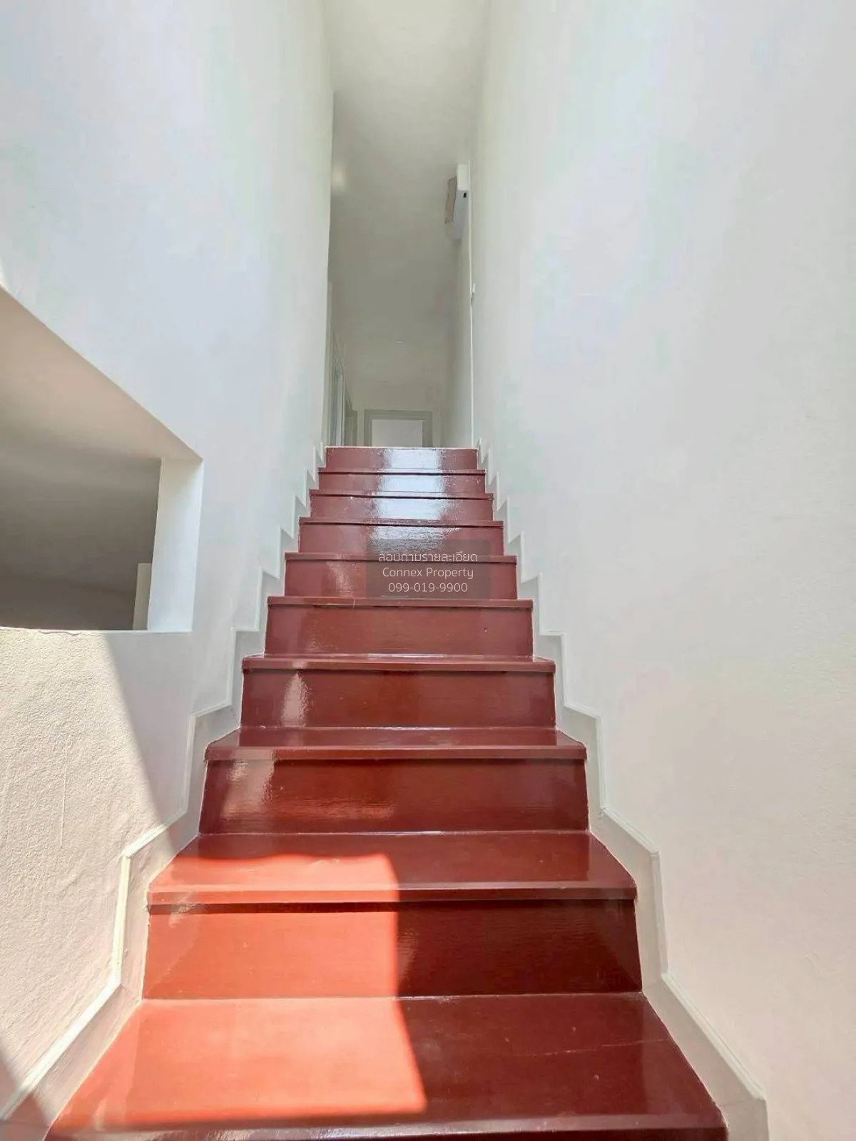 For Sale Townhouse/Townhome  , Monwadee Exclusive , wide frontage