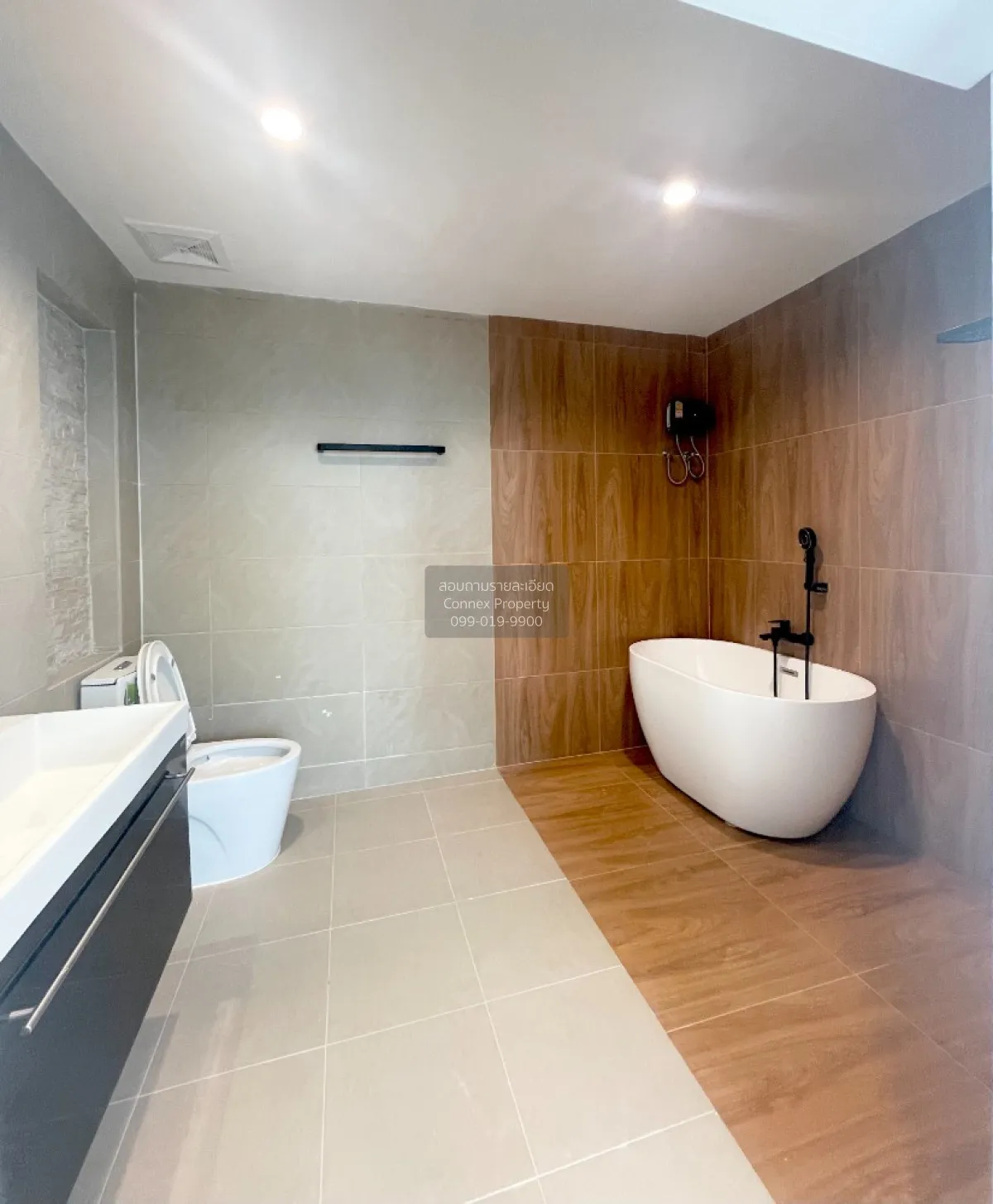 เช่าทาวน์เฮ้าส์/ทาวน์โฮม  บ้านกลางเมือง ลาดพร้าว - โยธินพัฒนา MRT