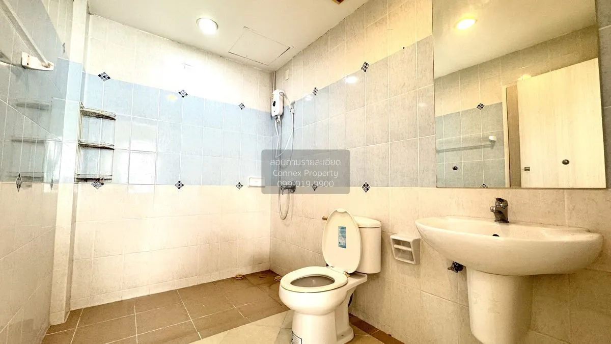 For Rent Townhouse/Townhome  , Baan Klang Muang The Paris Rama 9-