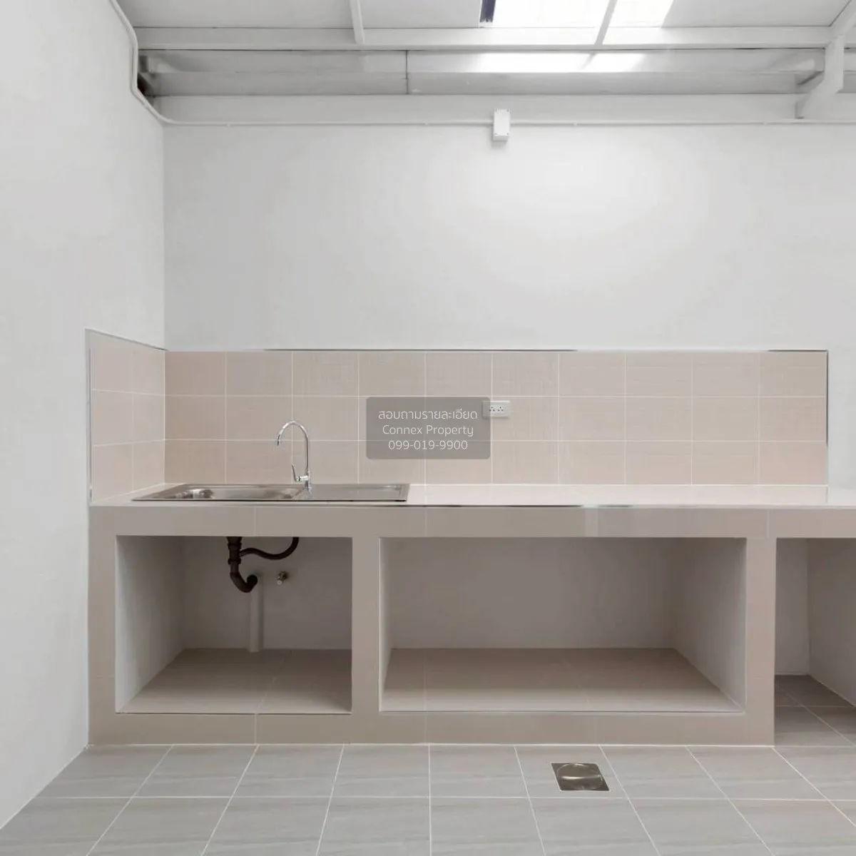 ขายทาวน์เฮ้าส์/ทาวน์โฮม  บ้านร่มโพธิ์ บางบัวทอง หน้ากว้าง รีโนเวท