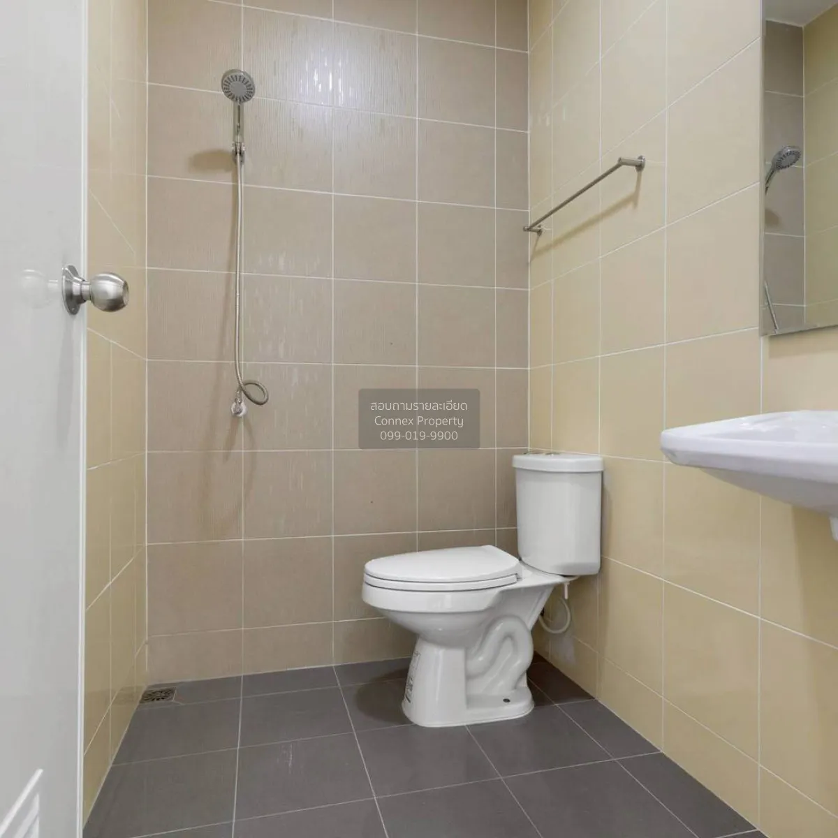 ขายทาวน์เฮ้าส์/ทาวน์โฮม  บ้านร่มโพธิ์ บางบัวทอง หน้ากว้าง รีโนเวท