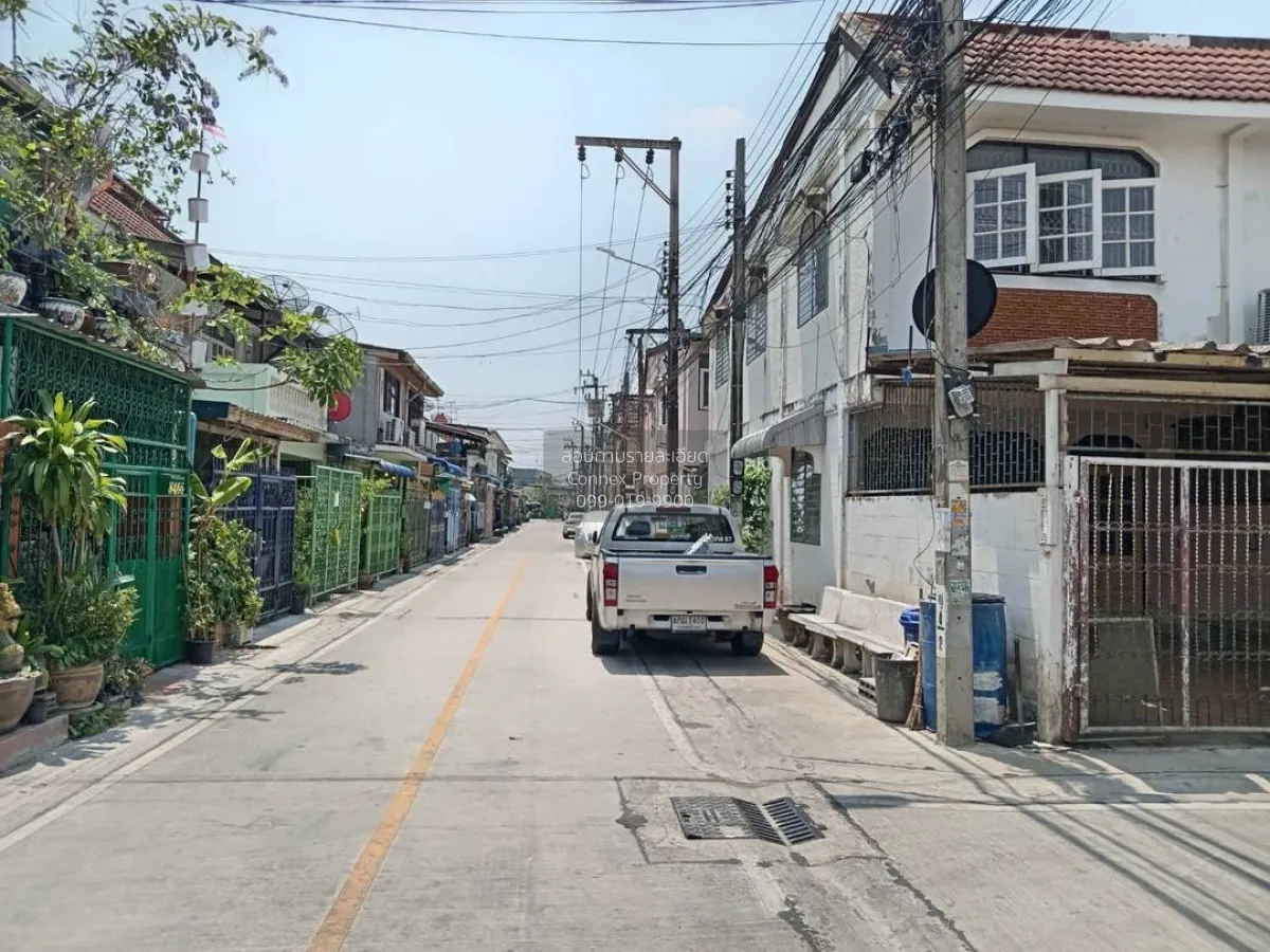 ขายทาวน์เฮ้าส์/ทาวน์โฮม  หมู่บ้านระพีร์นคร บางกร่าง เมืองนนทบุรี  3