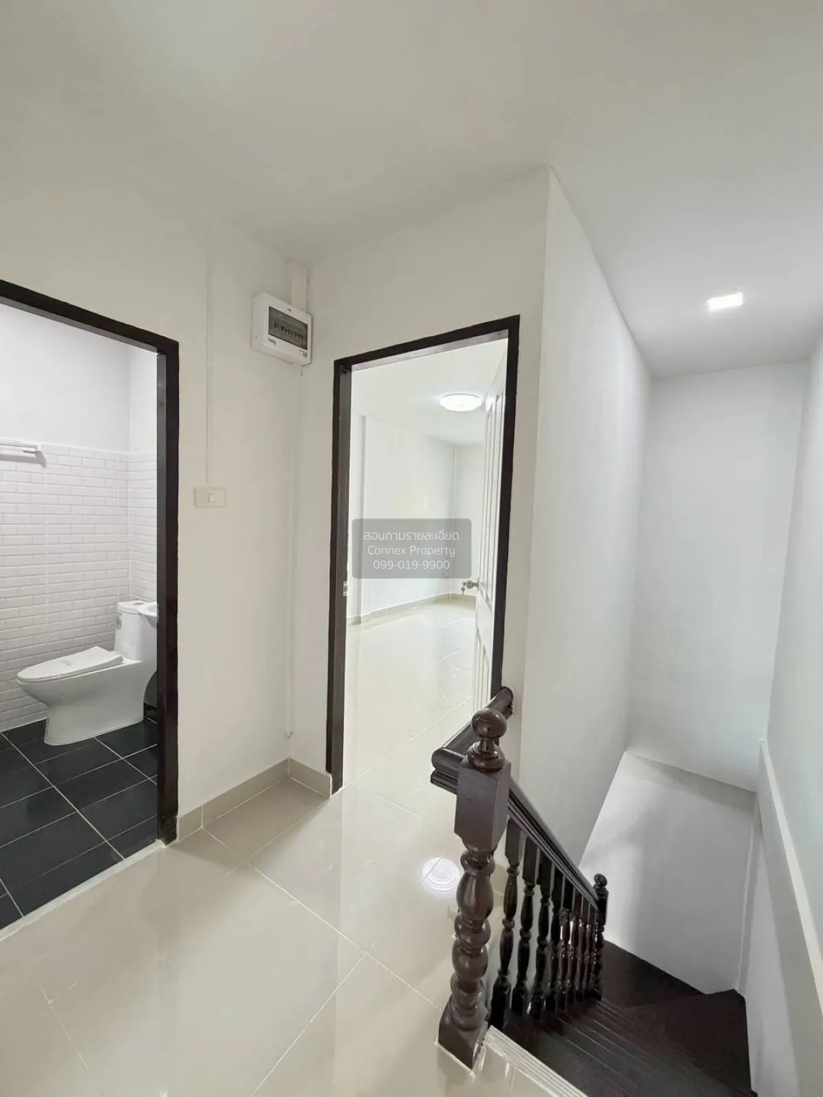 ขายทาวน์เฮ้าส์/ทาวน์โฮม  บ้านริมสวน วัดกำแพง รีโนเวทใหม่ ตลาดขวัญ