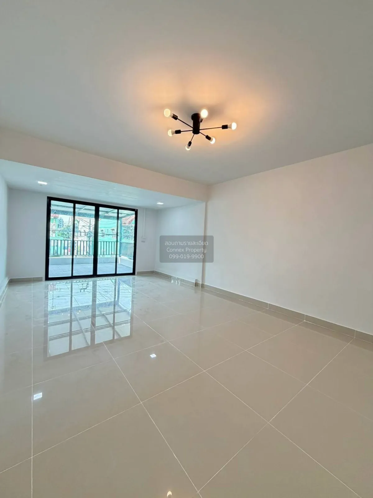 ขายทาวน์เฮ้าส์/ทาวน์โฮม  บ้านริมสวน วัดกำแพง รีโนเวทใหม่ ตลาดขวัญ