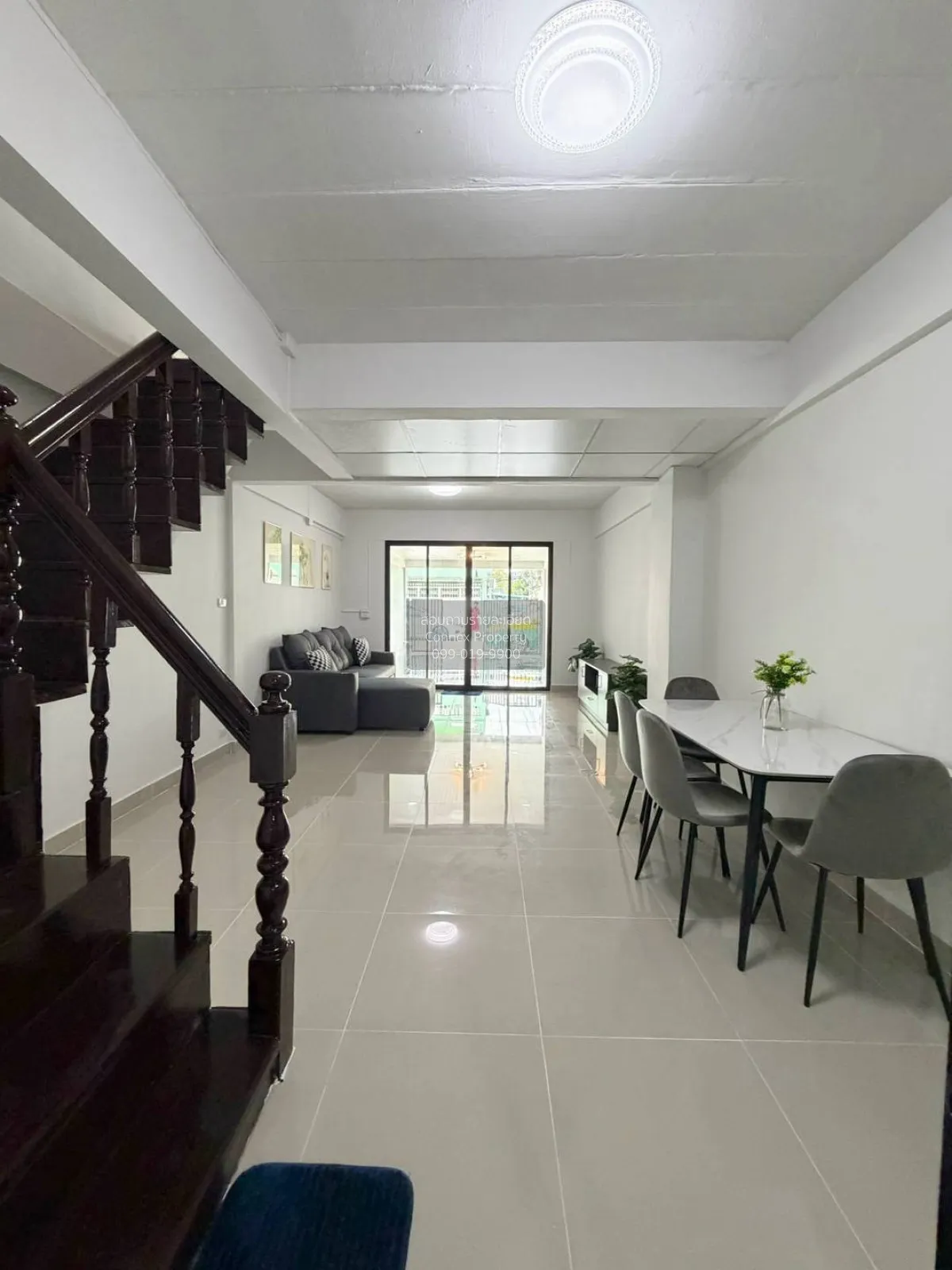ขายทาวน์เฮ้าส์/ทาวน์โฮม  บ้านริมสวน วัดกำแพง รีโนเวทใหม่ ตลาดขวัญ