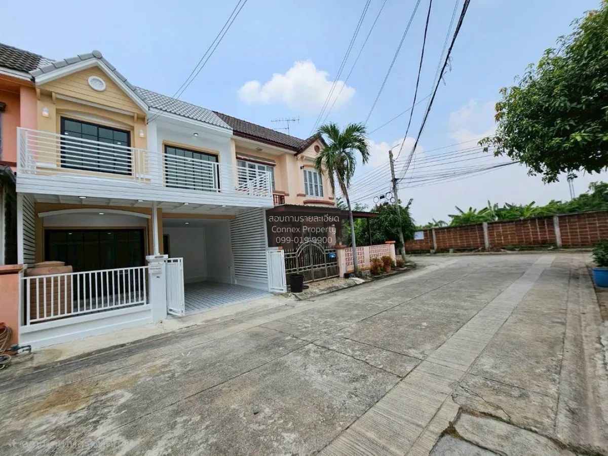 For Sale Townhouse/Townhome  , Budsarin Wongwaen-Rattanathibet ,  2
