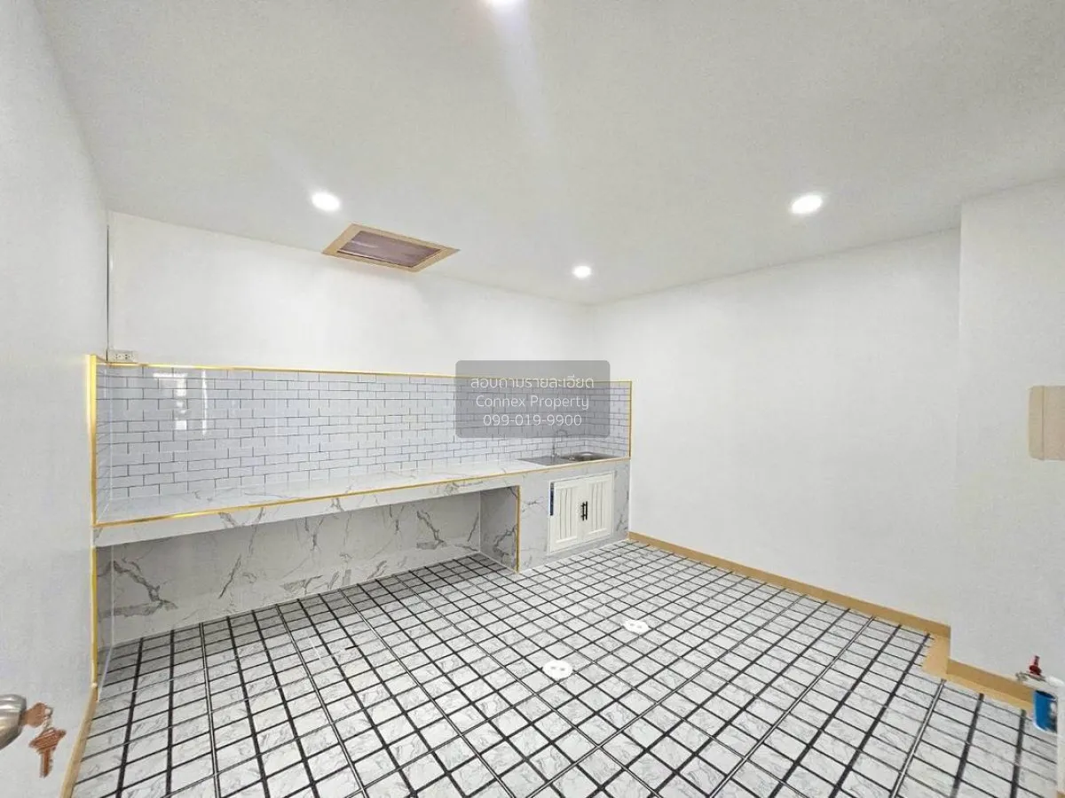 For Sale Townhouse/Townhome  , Budsarin Wongwaen-Rattanathibet , 