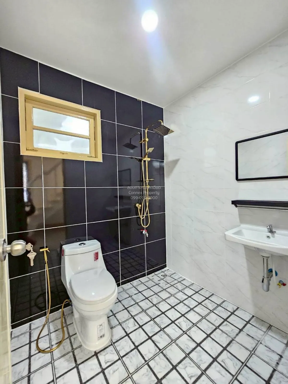 For Sale Townhouse/Townhome  , Budsarin Wongwaen-Rattanathibet , 