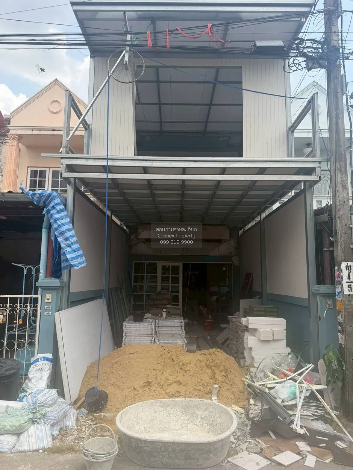 Newly renovated 2-Stoery townhouse in soi Bang Sri muang CX-15348 1