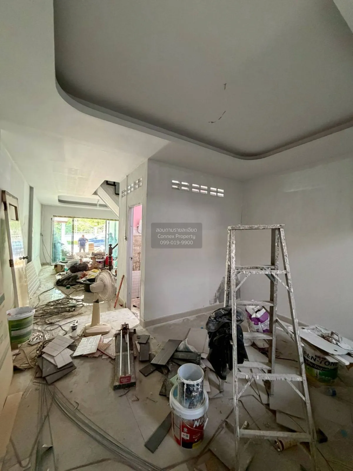 Newly renovated 2-Stoery townhouse in soi Bang Sri muang CX-15348