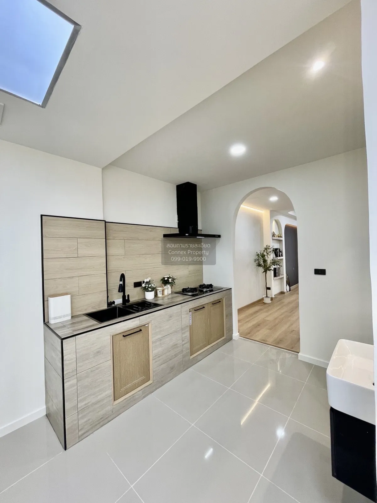 ขายทาวน์เฮ้าส์/ทาวน์โฮม  บ้าน อยู่เจริญ ลาดพร้าว 101 รีโนเวทใหม่  4