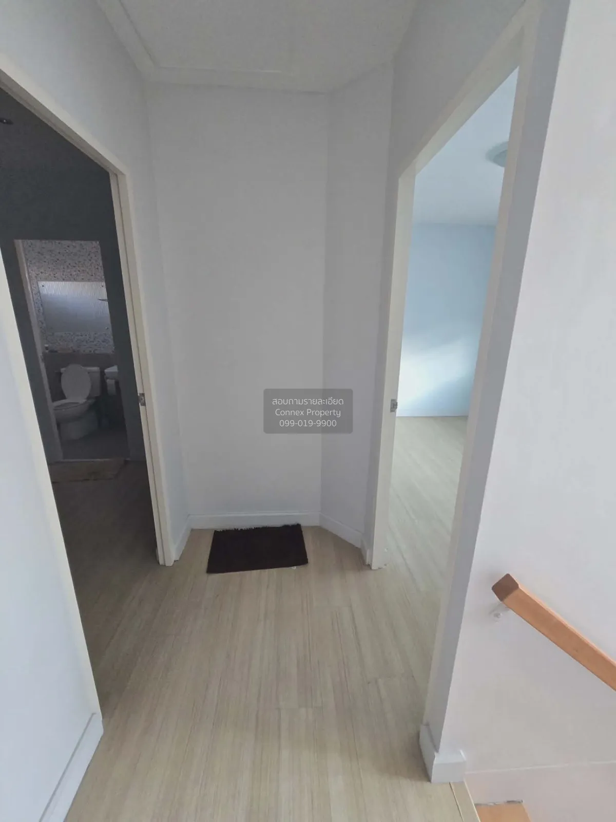 Two-story townhome for sale in Indy Srinakarin Village, Soi Phatt