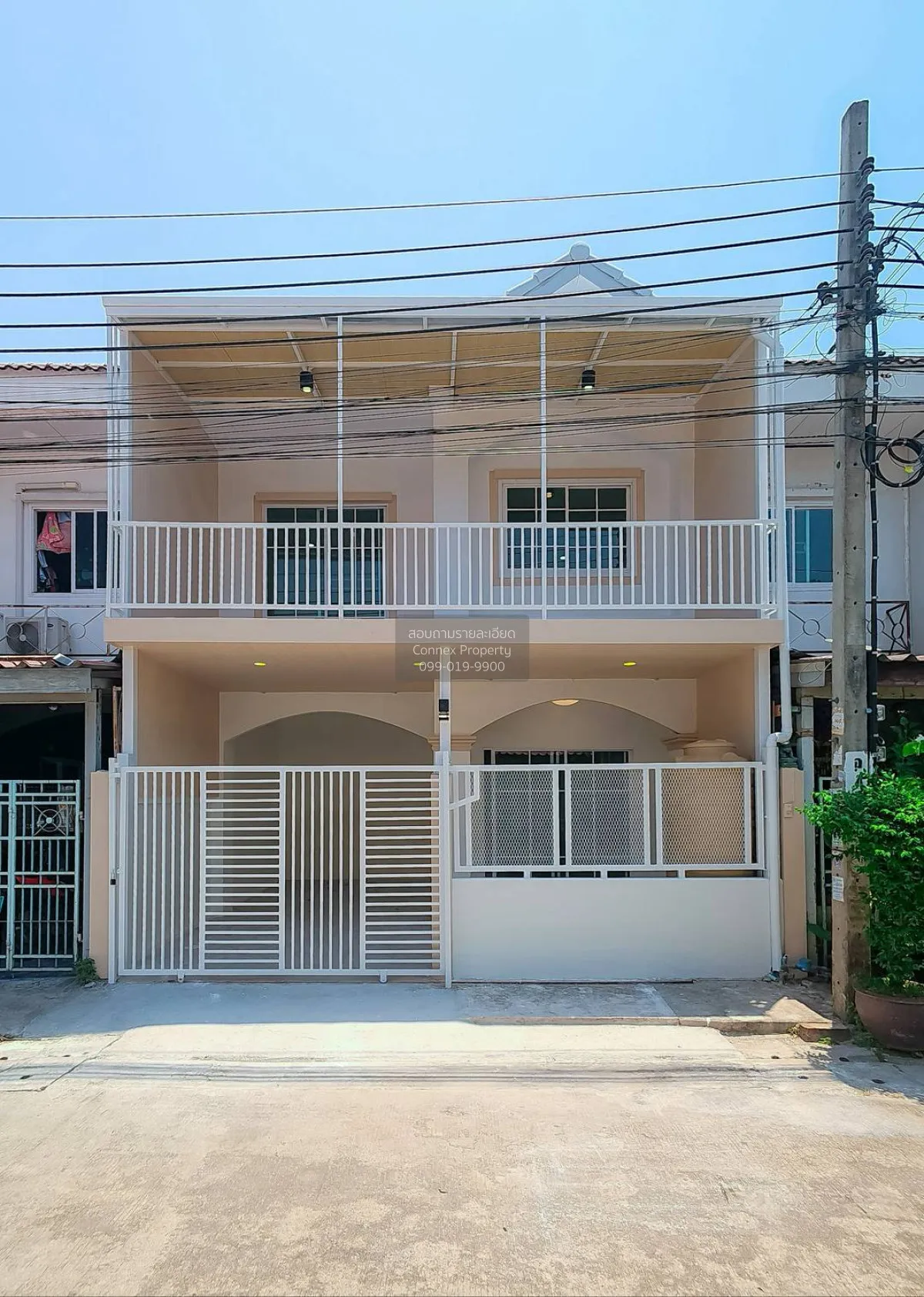 For Sale Townhouse/Townhome  , Buathong Thani Park , newly renova 1
