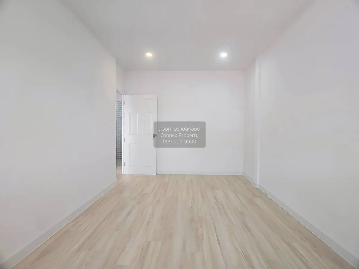 For Sale Townhouse/Townhome  , Buathong Thani Park , newly renova