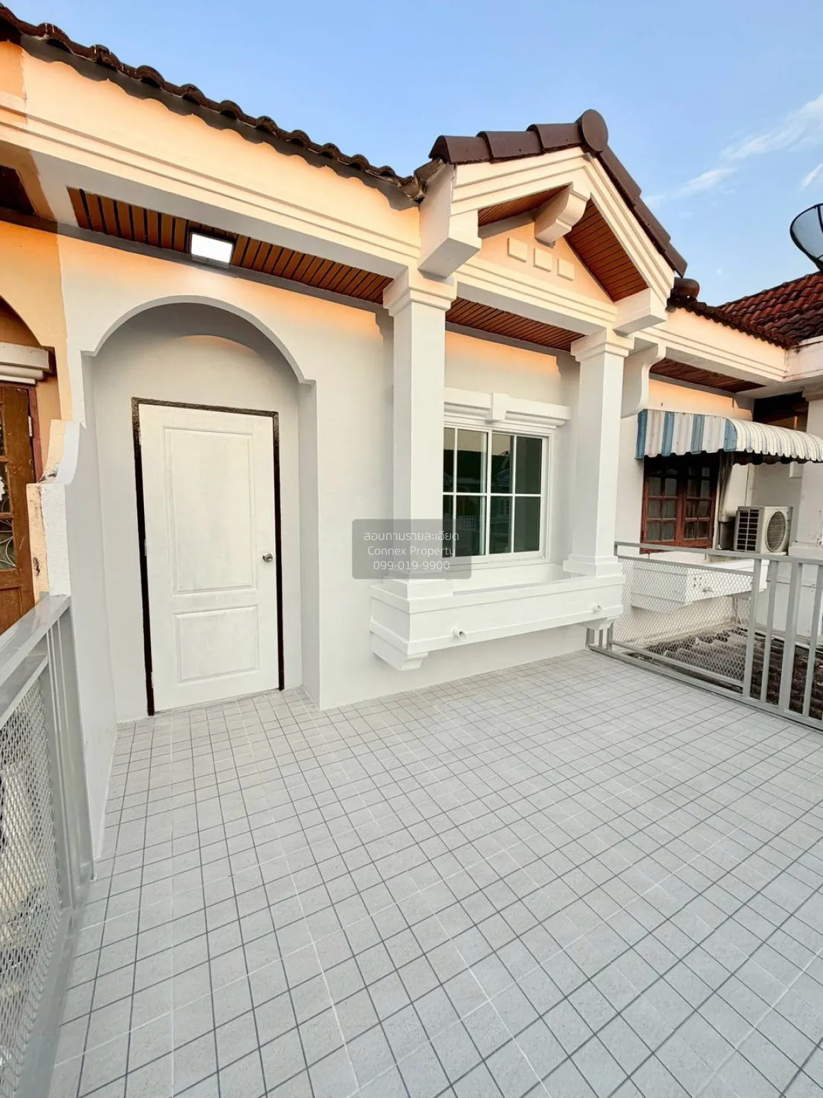 For Sale Townhouse/Townhome  , Nanthana Garden Tha It , newly ren