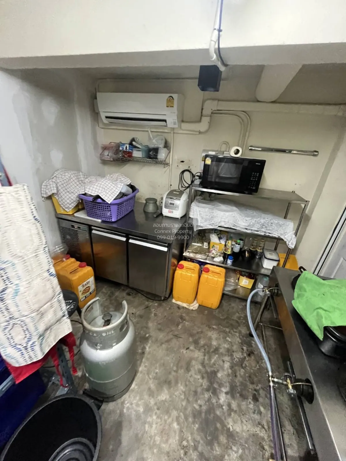 For Sale Commercial space , The Hub Phahol - Ari , Sam Sen Nai , 