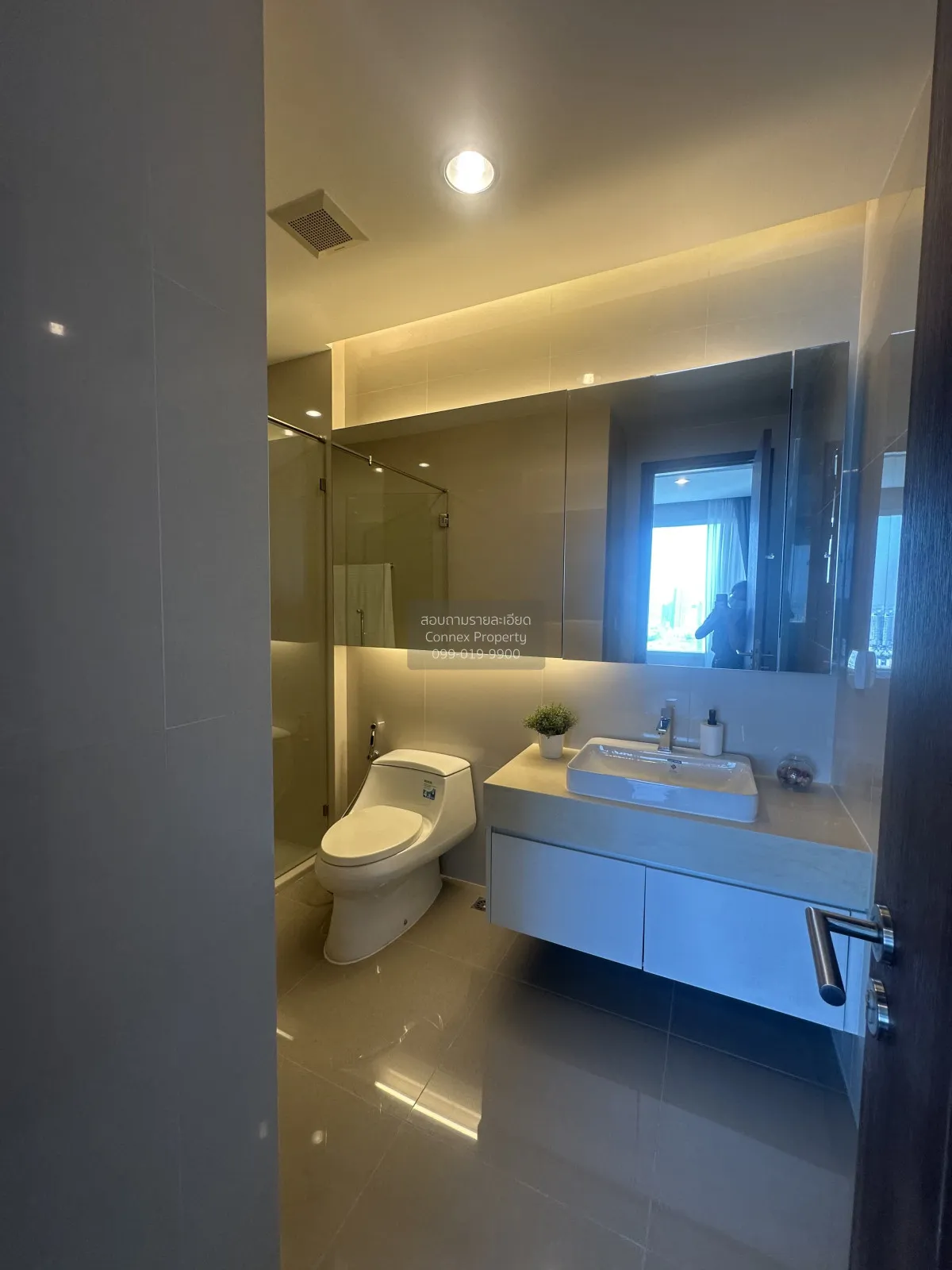 For Sale Condo , Menam Residences , BTS-Saphan Taksin , Wat Phray