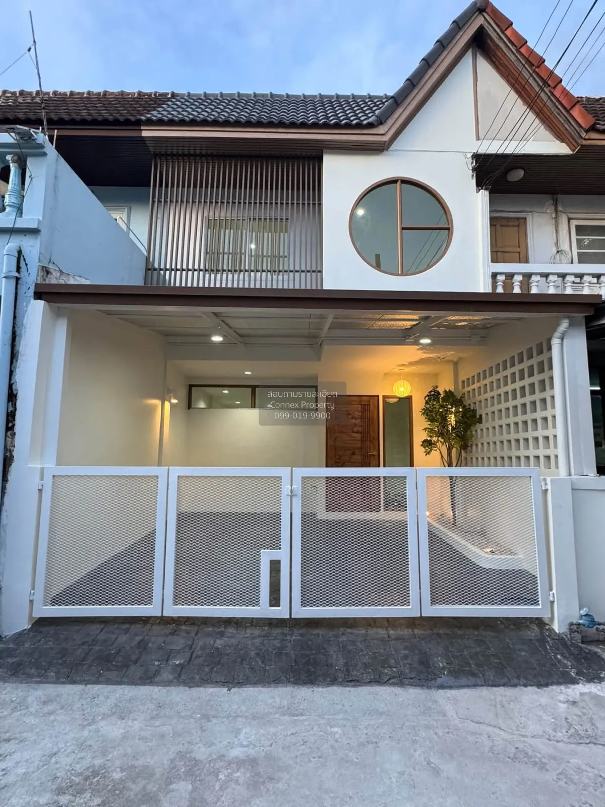 For Sale Fully Renovated 2- Storey Townhouse in Sangkhom Songkhro 1