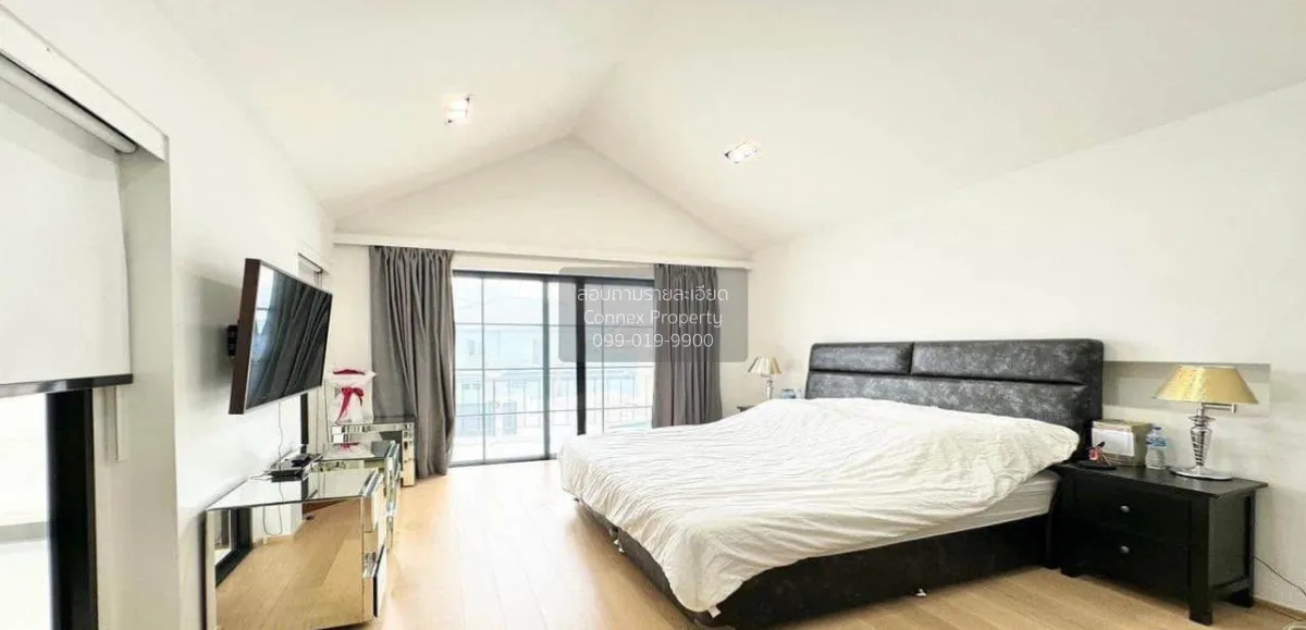 ขายบ้านเดี่ยวดีไซน์พิเศษ ที่ให้ความรู้สึกราวกับหลุดออกมาจากหนังใก