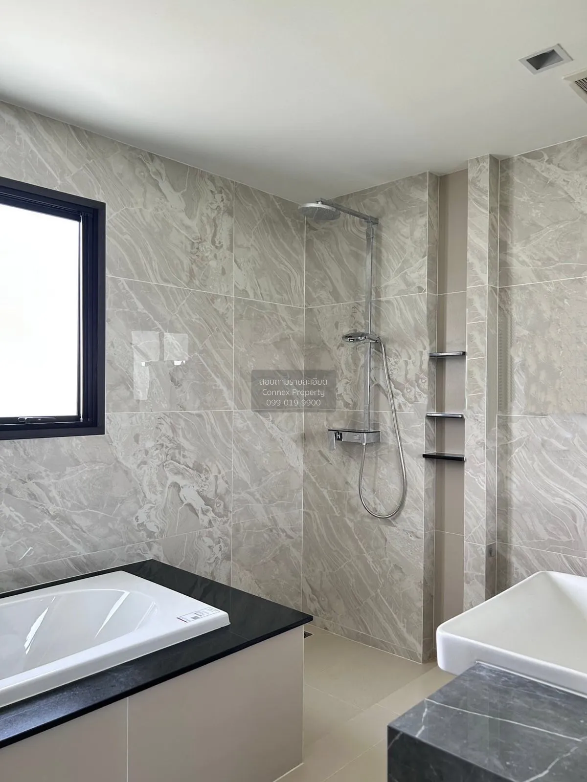 For Sale House , VENUE ID Motorway - Rama 9 , nice view , wide fr