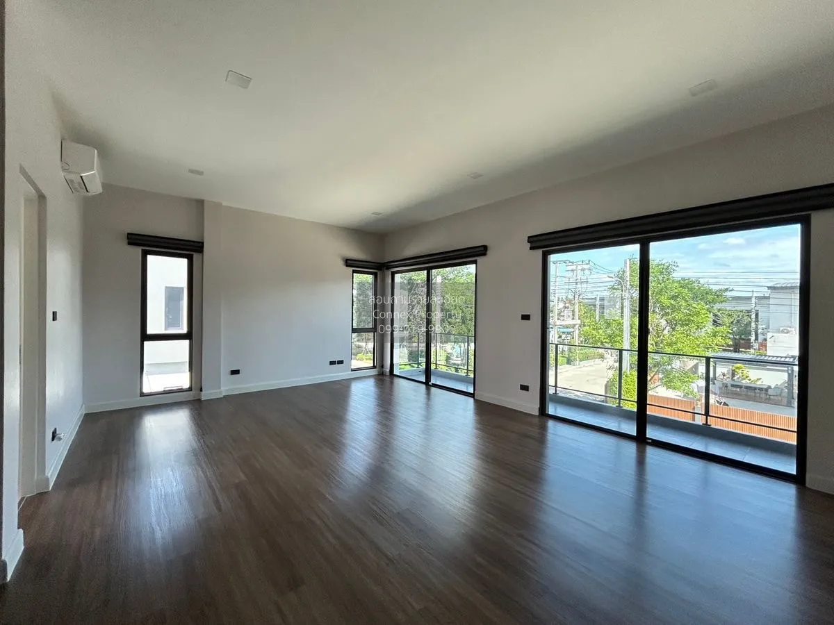 For Sale House , VENUE ID Motorway - Rama 9 , nice view , wide fr