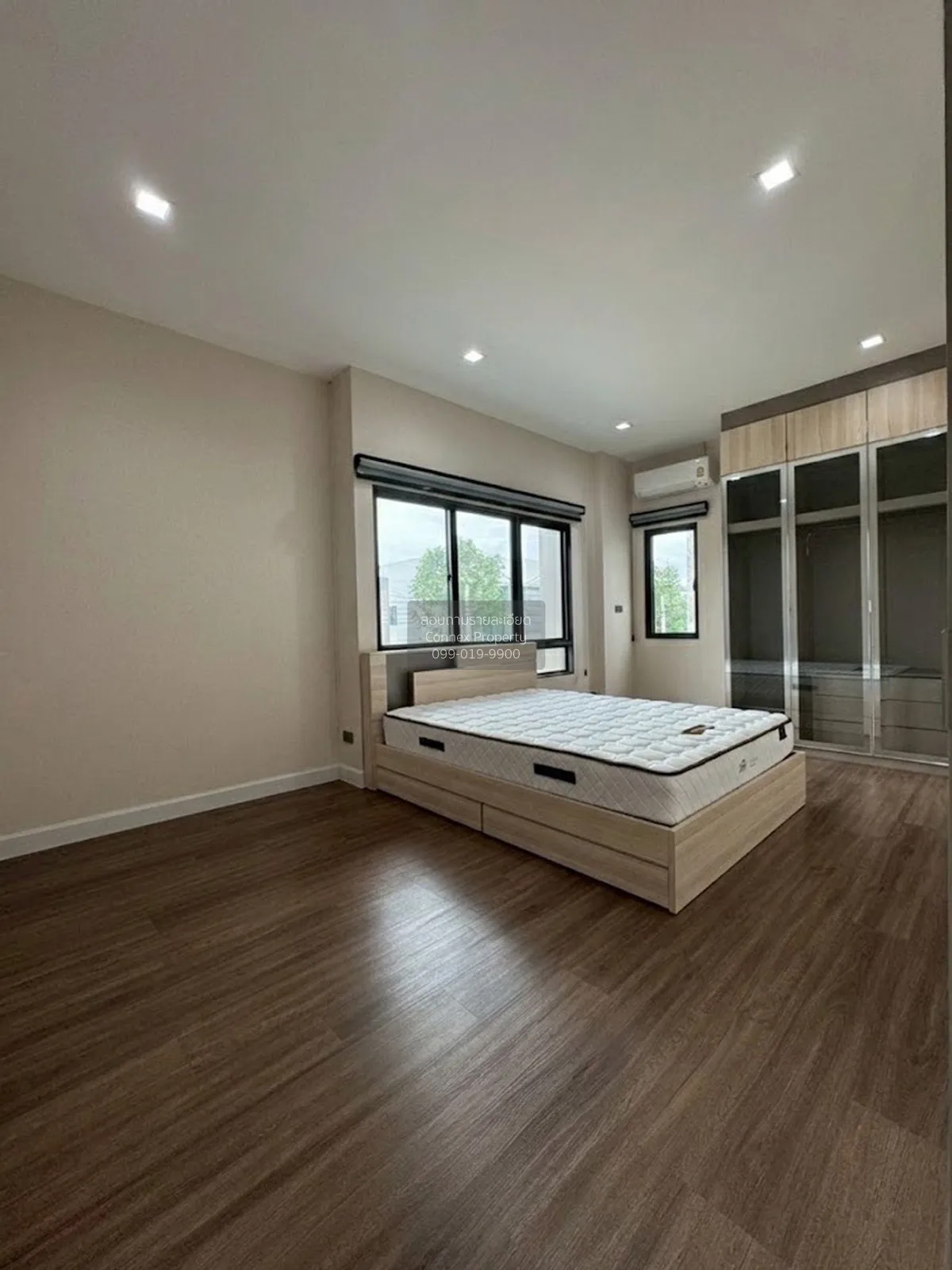 For Sale House , VENUE ID Motorway - Rama 9 , nice view , wide fr