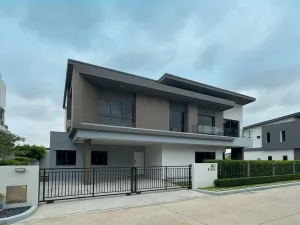 For Sale House , VENUE ID Motorway - Rama 9 , nice view , wide frontage , Khlong Song Ton Noon , Lat Krabang , Bangkok , CX-153889