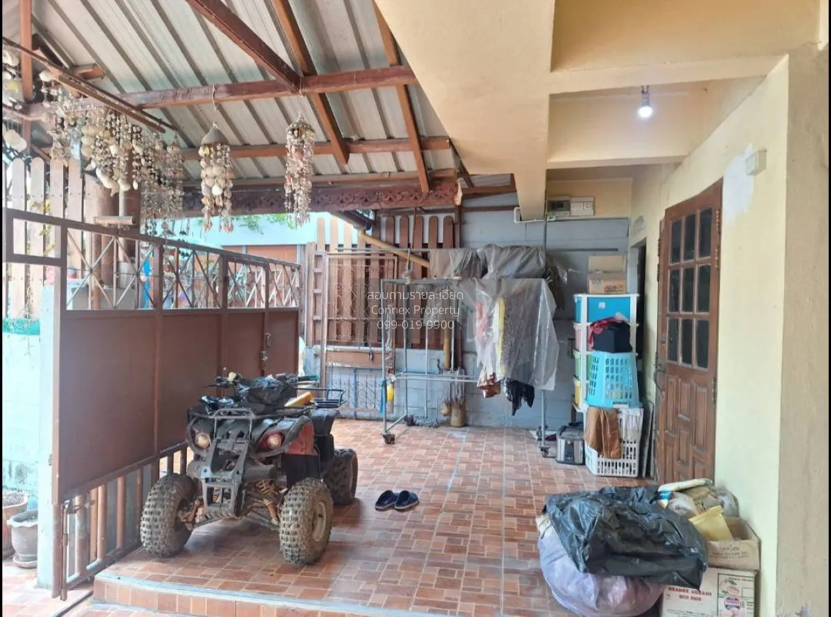 Two-story townhome for sale in Kanda Village, Soi 5, Nong Khaem, 