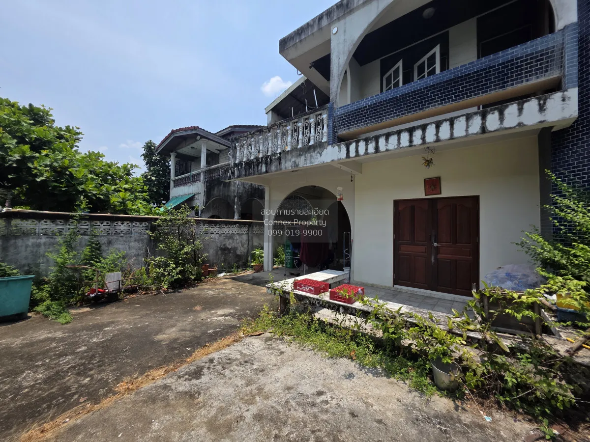 For Sale A 2 - story detached house and a 4 - story apartment bui 4